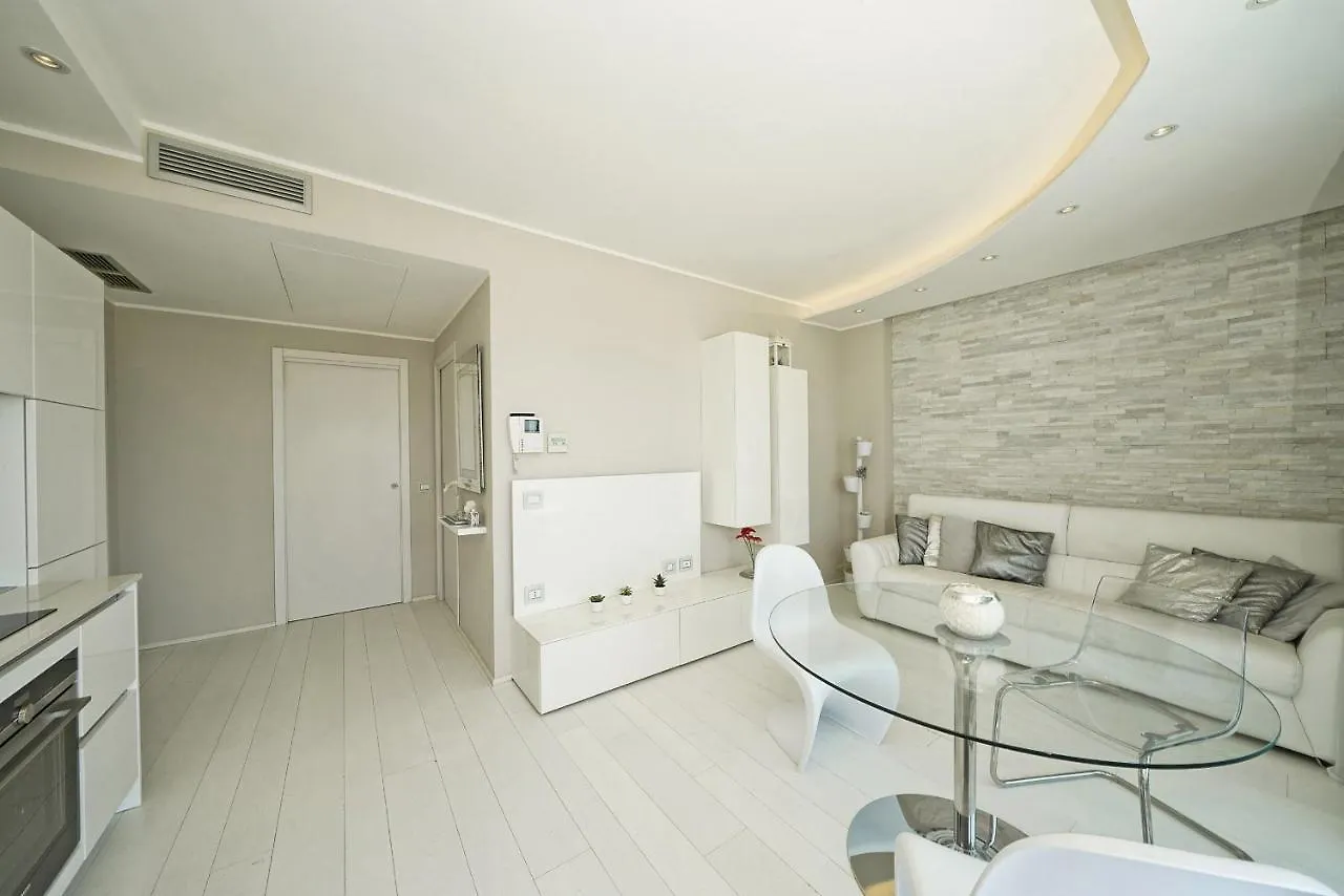 La Castellana C89 By Wonderful Italy Daire Sirmione 0*,  İtalya