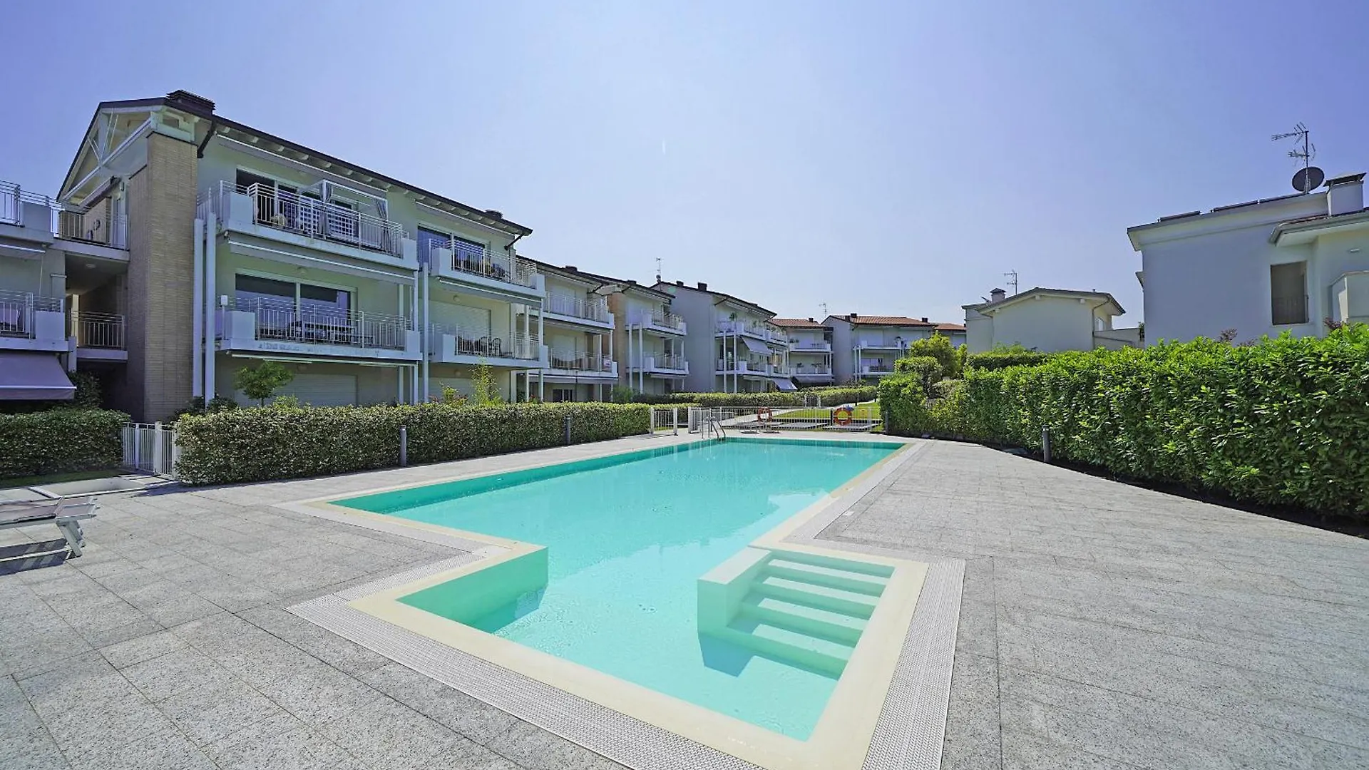 Επικοινωνία με το La Castellana C89 By Wonderful Italy